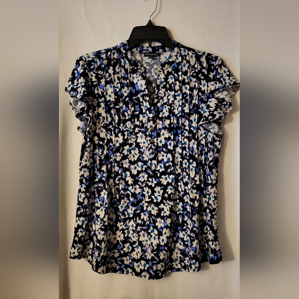 ava & grace blue and white v neck button floral top ( NWT)
